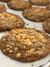 Load image into Gallery viewer, Strawberry Crunch Cookie
