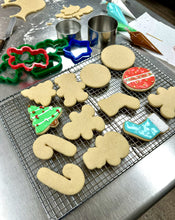 Load image into Gallery viewer, Holiday Cupcake &amp; Cookie Decorating Kit
