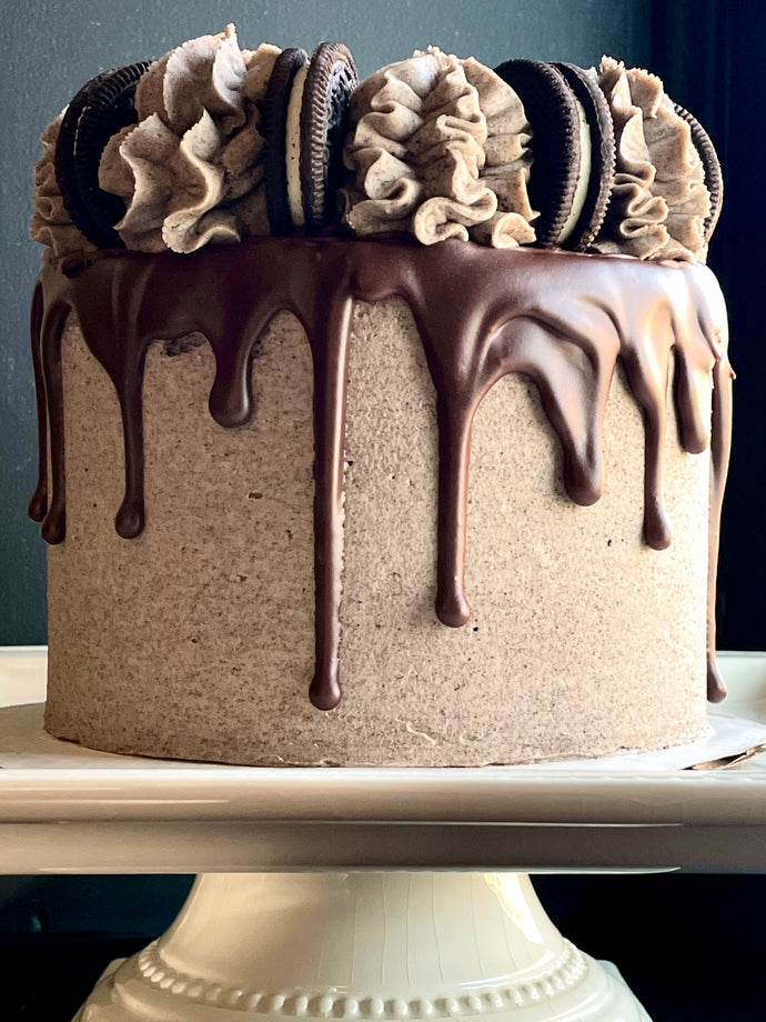Cookies N. Cream Drip Cake (6-Inch)